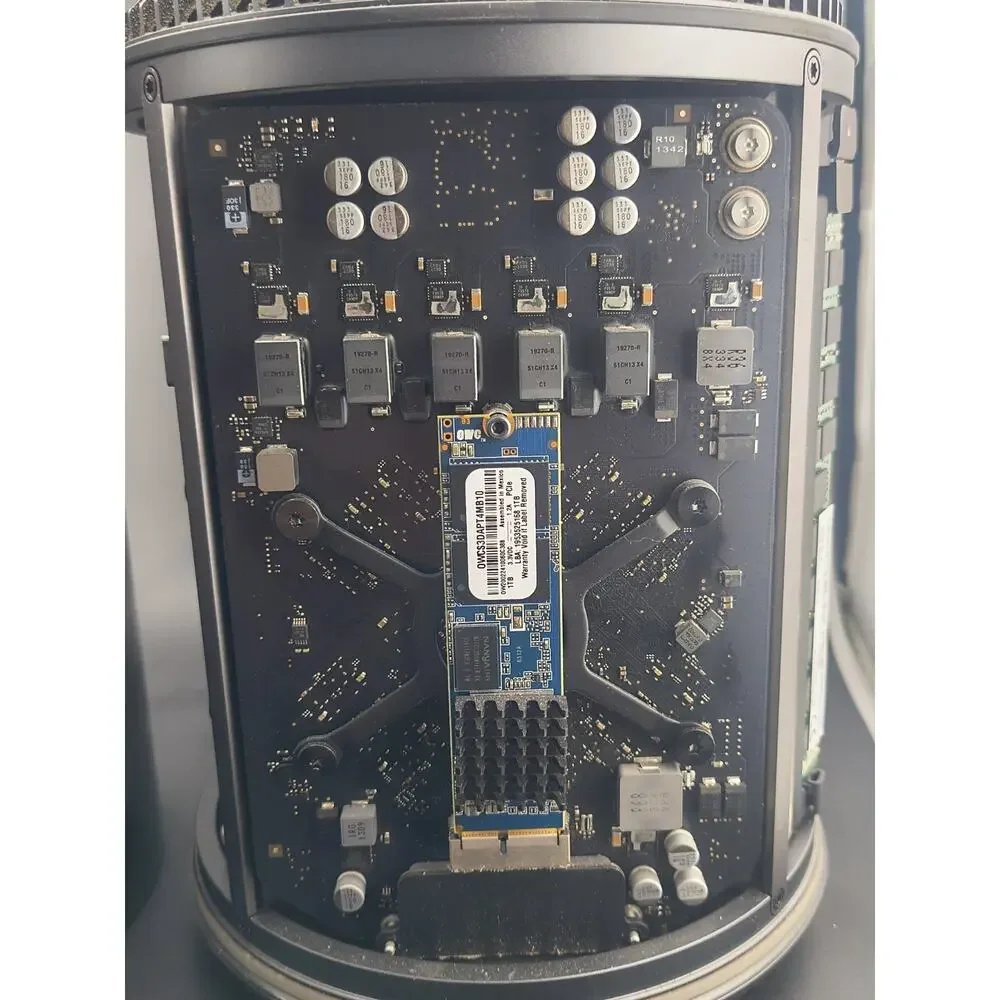 MAXED OUT Apple Mac Pro 2013 | 12-Core 2.7GHz | 128GB RAM | 1TB SSD | A1481